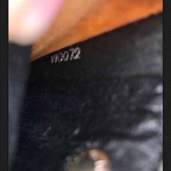 Louis Vuitton black wallet and key cles - Picture 7 of 8